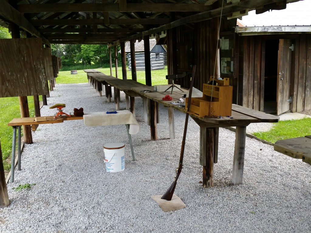 Loading benches